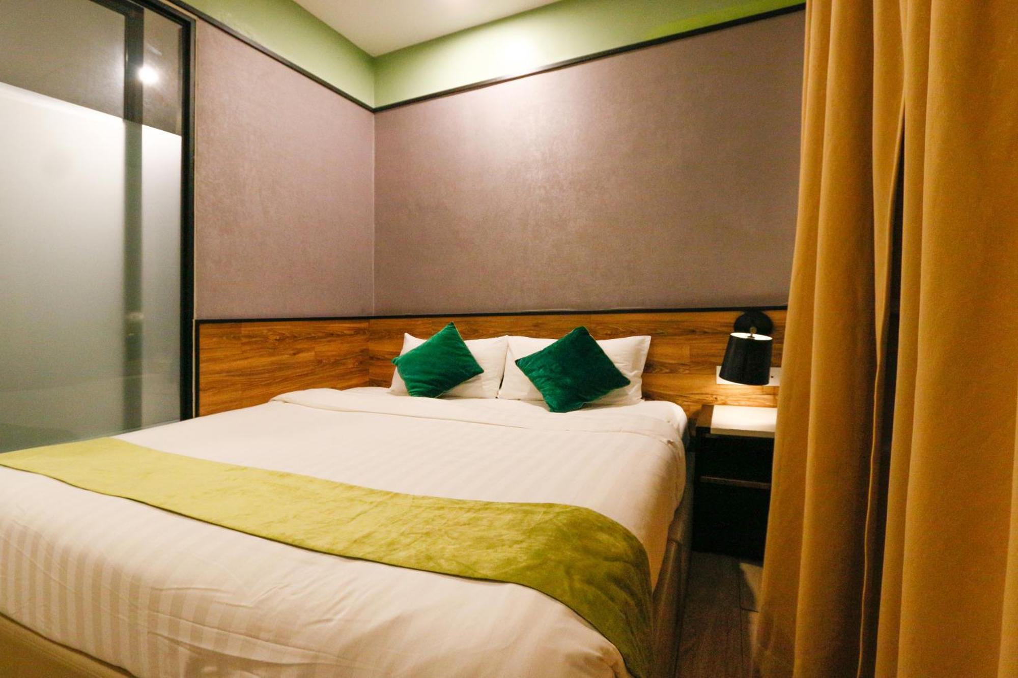Golden Roof Hotel, Seri Iskandar Ngoại thất bức ảnh