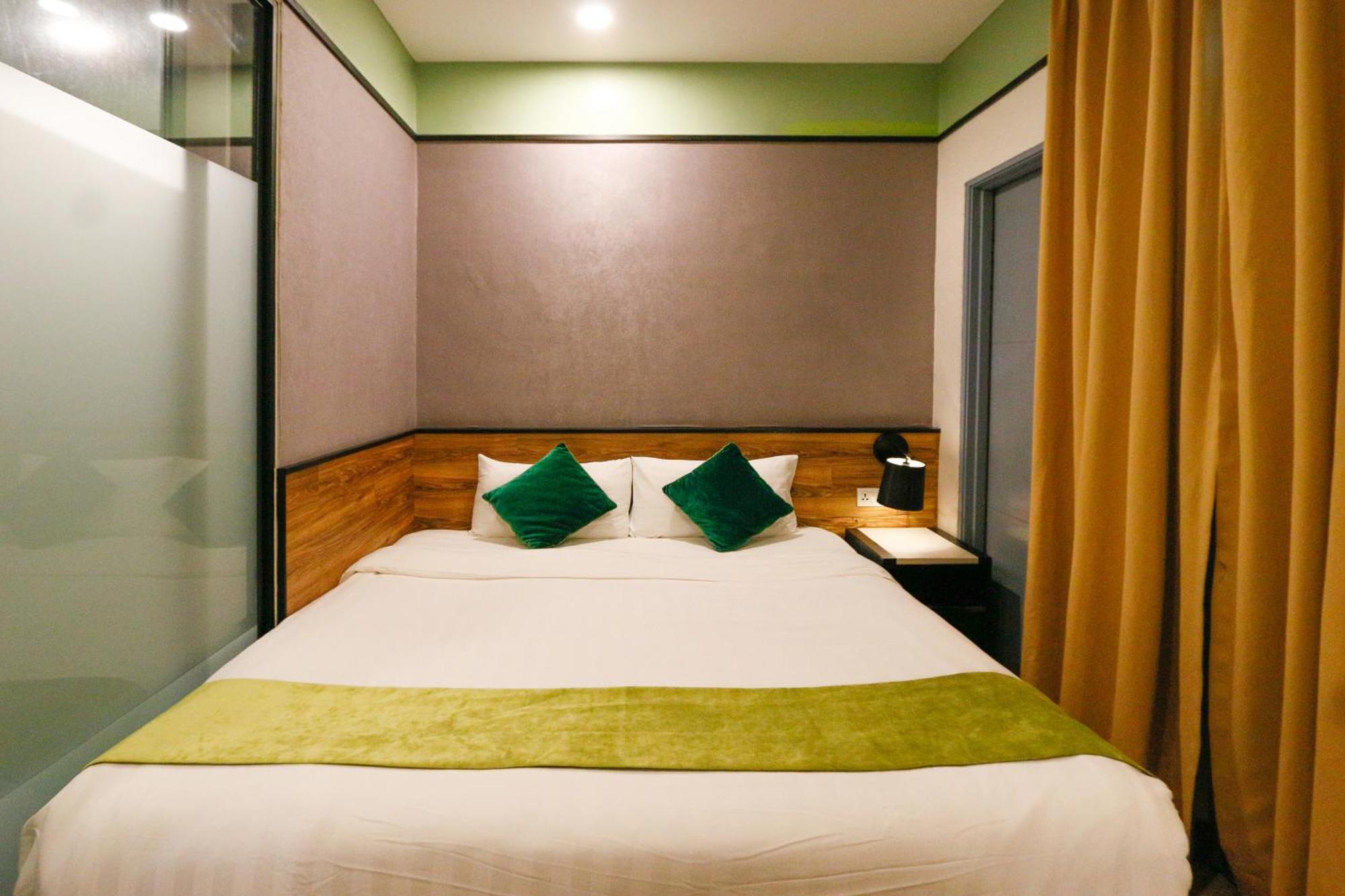 Golden Roof Hotel, Seri Iskandar Ngoại thất bức ảnh