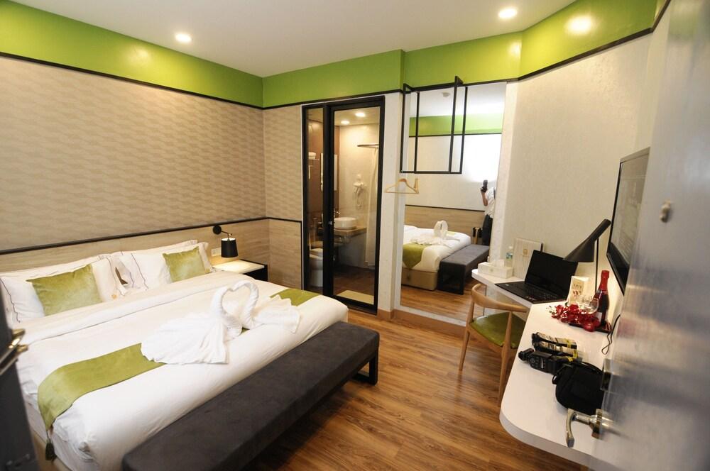 Golden Roof Hotel, Seri Iskandar Ngoại thất bức ảnh